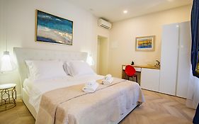 Best4Stay Luxury Rooms